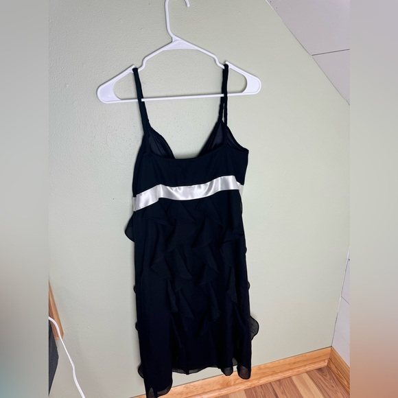 Vintage Y2K Clues Collection Paris Ruffle Dress - Picture 6 of 6